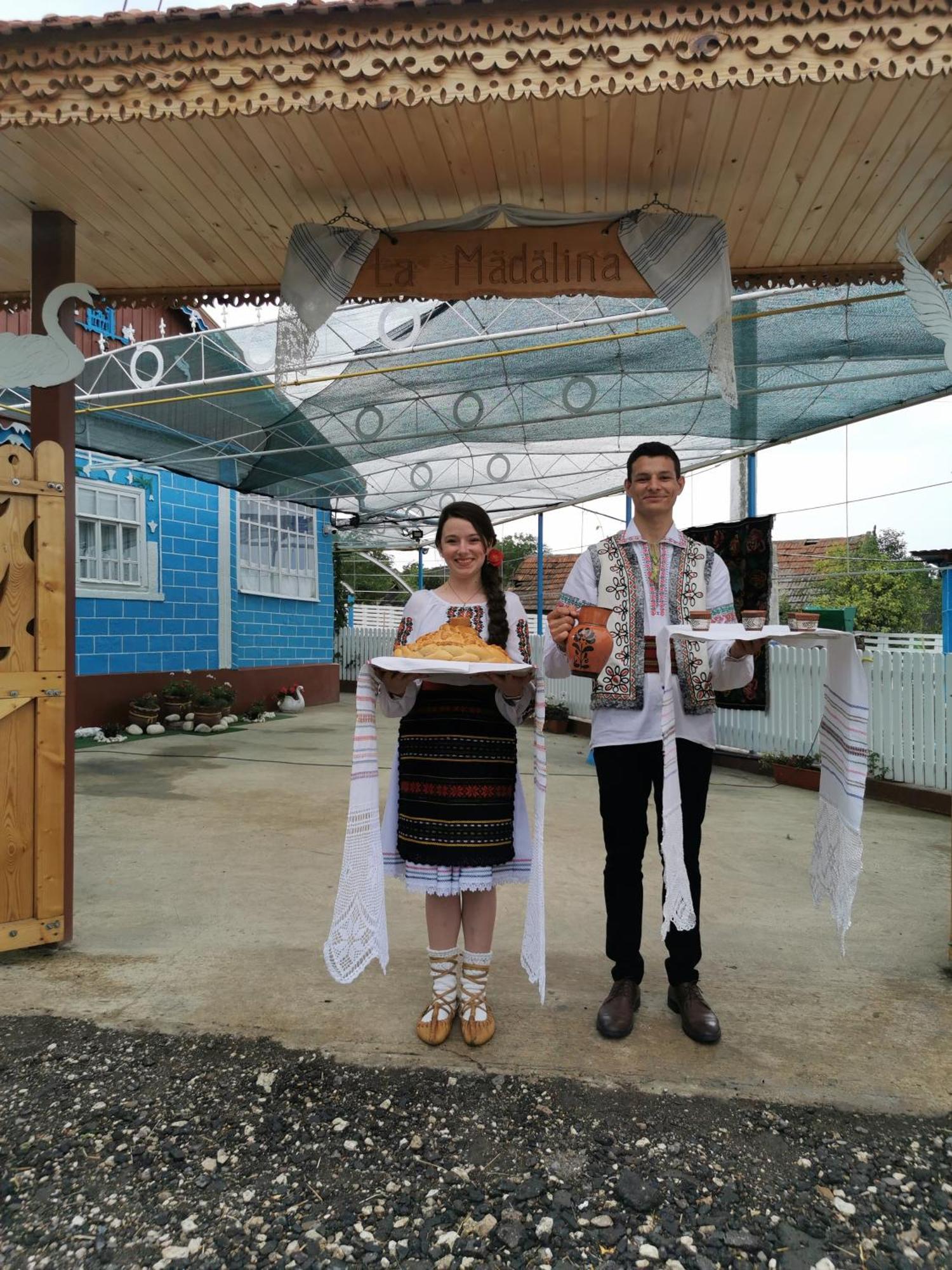 La Madalina Acomodação com café da manhã Selemet Exterior foto