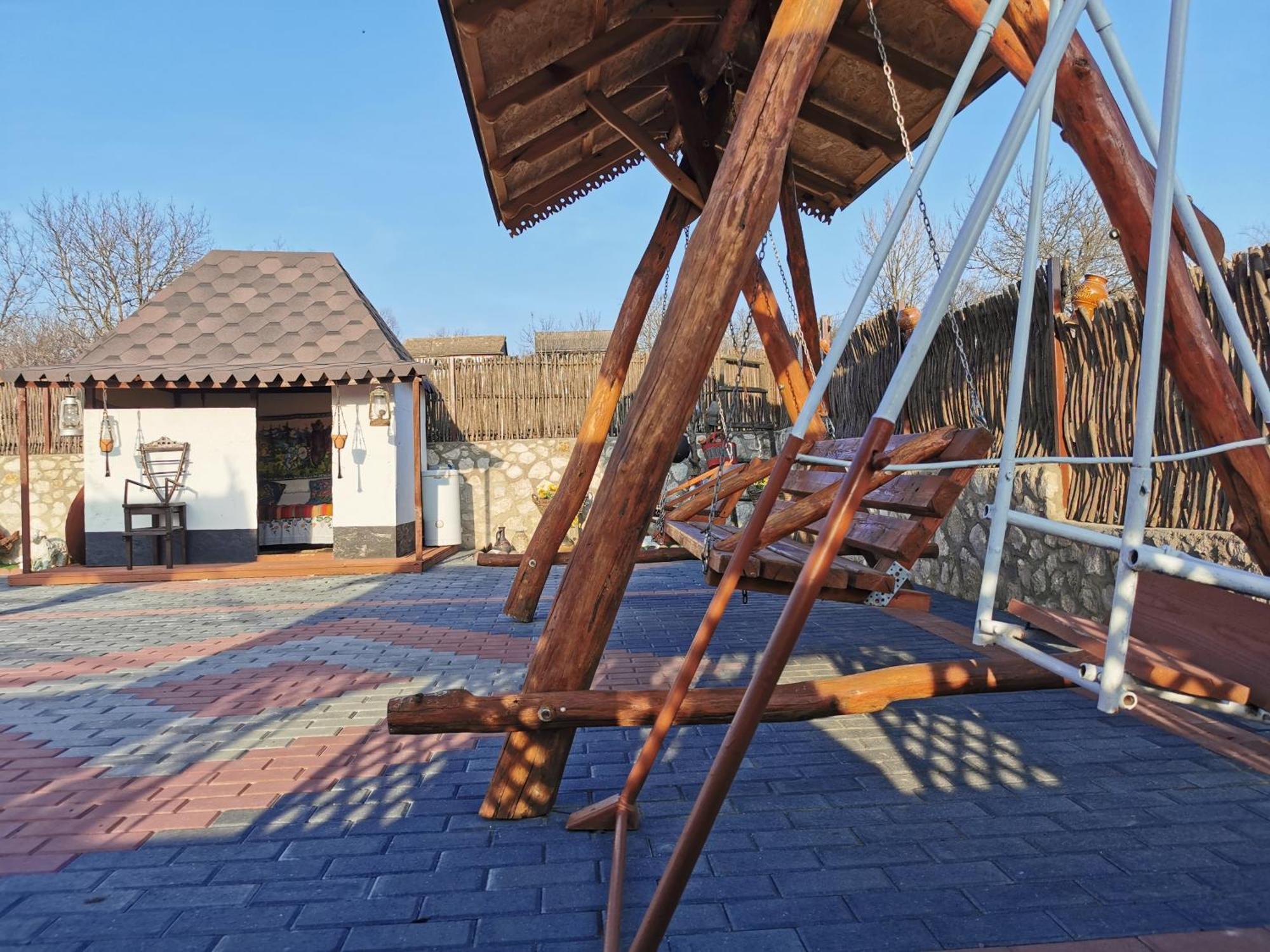 La Madalina Acomodação com café da manhã Selemet Exterior foto